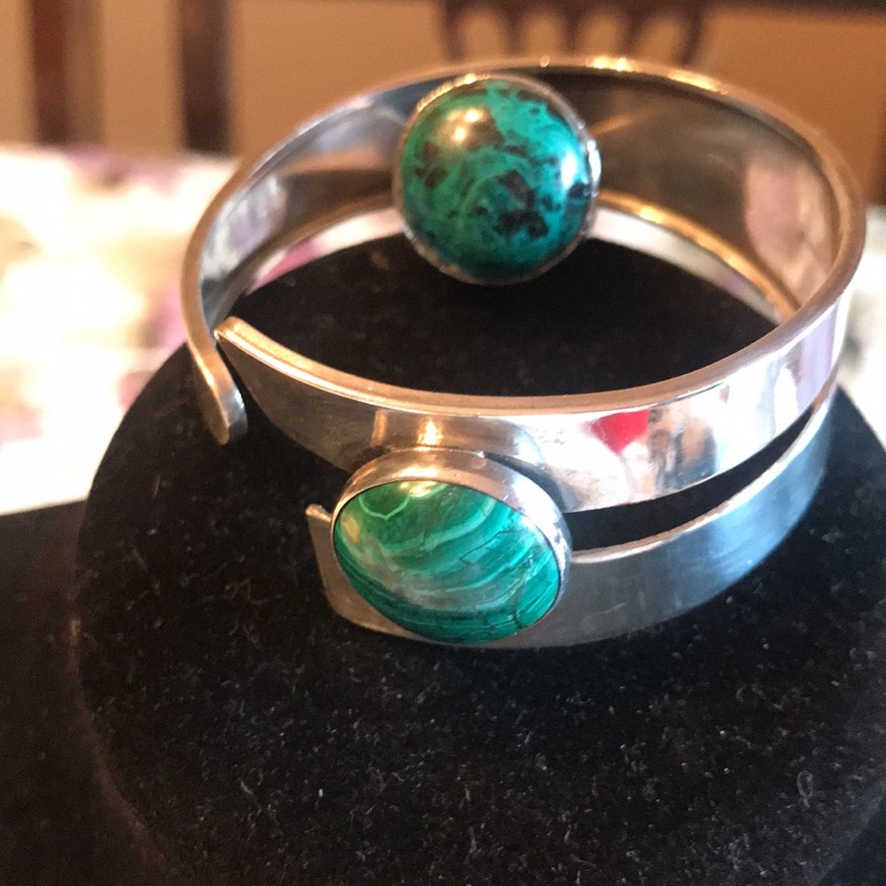 ———SOLD_______VINTAGE STERLING SILVER AND MALACHITE BRACELET WITH MATCHING RING - Picture 13 of 15